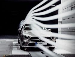 Pekan Depan, Mercedes-Benz Bakal Rilis Model GLA dan A-Class?
