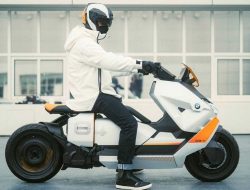 BMW Motorrad Rilis Skuter Listrik Terbaru, Diberi Nama CE 04