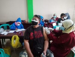 Pemdes Cilebut Timur Jadi Pusat Vaksin Pfizer Kedua, Warga Ber-KTP Bandung Ini Haturkan Terima Kasih