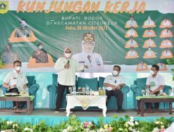 Ade Yasin Tinjau Pelaksanaan Vaksinasi dan Rutilahu di Kecamatan Citeureup