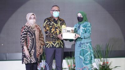 DWP Kabupaten Bogor Gelar Lomba Fashion Show Batik Khas Bogor