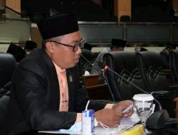 Pembangunan TPT Kampung Karni Molor, Achmad Fathoni Minta DPUPR Tindak Tegas Kontraktor