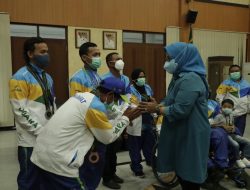 Ade Yasin Guyur Bonus Para Atlet Peparnas Papua 2021 Yang Berprestasi