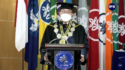 Sekolah Vokasi IPB University Lepas 568 Wisudawan Program Pendidikan