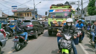 Kemacetan Menghantui Wilayah Bogor Barat Setiap Hari, Pemerintah Diminta Beri Solusi