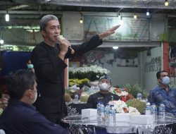 Temui Pedagang Bunga Potong di Baranangsiang, Dedie Rachim Sampaikan Ini