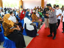 Tinjau Vaksinasi Serentak di Babel, Kapolri Minta Forkompimda Lakukan Hal Penting Ini