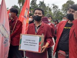 IMM Bogor Raya Gelar Aksi Donasi 1.000 Koin Untuk Pelesiran Anggota Komisi I DPRD Kabupaten Bogor