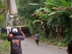 Tak Kuat Nanjak, Bus Asal Bekasi Terguling di Sukamakmur