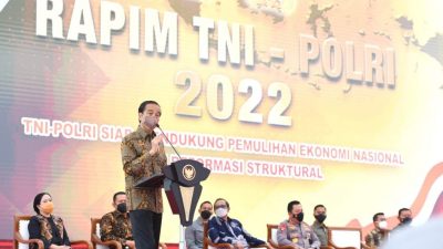 Jokowi Apresiasi TNI-Polri Atas Kesungguhannya Menjalankan Tugas Kemanusiaan
