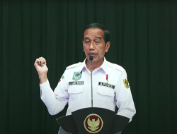 Jokowi Minta Para Kades Bangun Infrastruktur Gunakan Material dari Desa