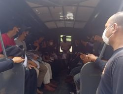 Puluhan Remaja Tidak Tahu Tujuannya ini Diamankan Polisi Karena Hendak Demo, Ada Asal Bogor