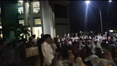 Waduh! Satu Kotak Amal dan 10 Handphone Raib saat Gelaran Tabligh Akbar UAS di Jonggol
