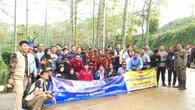 Peduli Korban Longsor dan banjir Bandang di Leuwiliang, JMI Bogor Raya Bareng PB Inspira Salurkan Bantuan