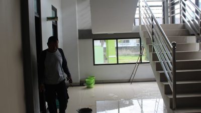 Aan Dewan Minta Kontraktor Segera Perbaiki Gedung Kantor Kecamatan Rumpin Yang Bocor