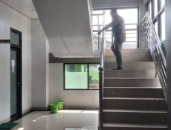 Baru 3 Bulan Dipakai, Gedung Kantor Kecamatan Rumpin Senilai Rp 6,9 Miliar Bocor