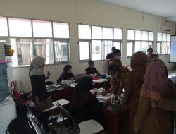 Nah Loh, BNNK Bogor Tes Urine Kades se Kecamatan Gunung Putri