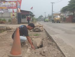 Hasil Tak Maksimal, Warga Sukamulya Tuntut CV WFS Perbaiki Pekerjaan Drainase