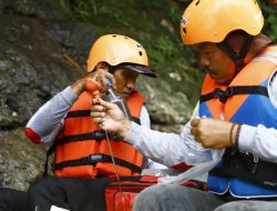Cegah Pembuangan Limbah B3, DLH Kabupaten Bogor Sisir Sungai Cileungsi