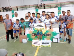 Horeee… SMPN 03 Gunung Putri Juara Futsal Acang Suryana Cup