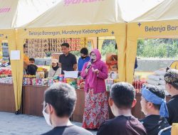 Operasi Pasar Murah di Lapangan Sangkuriang Diserbu Warga