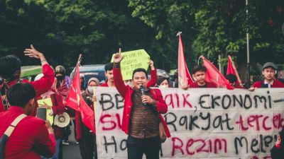 Kepsek SMAN 2 Cibinong Bantah Soal Pungutan, Aktivis Minta DPRD Jabar Panggil Ridwan Kamil