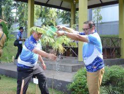 Plt Bupati Bogor Tanam 150 Pohon Jacaranda di Cibinong Situ Plaza
