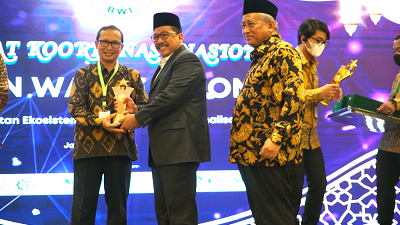 IPB University Raih Penghargaan The Best Wakif dari BWI Award 2022