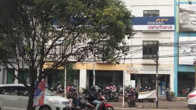 Niat Bayar Angrusan, Nasabah Ini Malah Disuruh Bayar Uang Tarik Rp30 Juta Oleh Leasing MUF Cibubur
