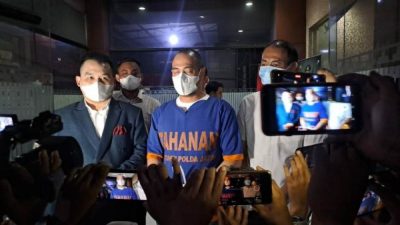 Ferry Irawan Resmi Ditahan Atas Kasus KDRT Venna Melinda, Sempat Bacakan Surat Cinta Ini Sebelum Masuk Sel