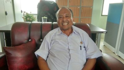 Jika Hujan Siswa Harus Lepas Sepatu, Kepsek SMPN 4 Gunung Putri Minta Pemkab Bogor Segera Bangun Akses Jalan