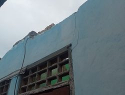 Angin Kencang Sebabkan Pohon Tumbang dan Atap Rumah Terbang di Kota Bogor