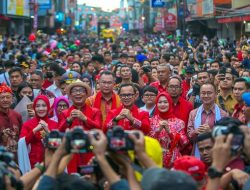 Di Event Cap Go Meh, Ridwan Kamil: Bima Arya-Dedie Rachim Merawat Keberagaman di Kota Bogor