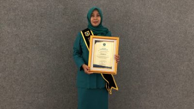 Raih Capaian Program IBM, Ketua TP PKK Desa Gunung Putri Dapat Penghargaan Dari BNNK Provinsi Jawa Barat