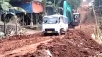 Galian Ilegal di Tanjungsari Dikeluhkan Warga, Sebabkan Jalan Rusak Hingga Ancam Keselamatan