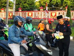 Resimen II Paspelopor Brimob Kedung Halang Bagikan Takjil
