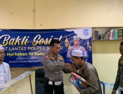 Peduli, Satlantas Polres Bogor Bagikan 100 Paket Sembako Ke Ponpes Annur Gadog