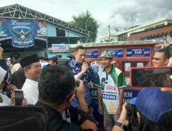 AHY Bagikan Puluhan Gerobak dan Gelar Bazar Sembako Murah di Kabupaten Bogor