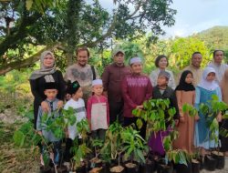 PPLI Jalin Silaturahmi Dengan AJPLI Santuni Anak Yatim, Bukber dan Penanaman Pohon