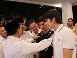 Prabowo Umumkan Al Ghazali dan El Rumi Gabung Gerindra, Partainya Anak Muda