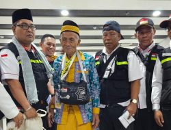 Mbah Harun, Jemaah Haji Tertua Asal Indonesia Tiba di Madinah, Usianya Bikin Kaget!