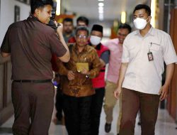 Mustofa Kamil, Tersangka Korupsi Dana Bos SMK Generasi Mandiri Ditahan Kejari Kabupaten Bogor