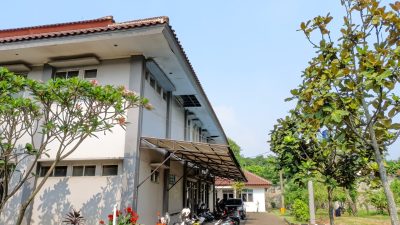 Anggarkan Pemeliharaan Rp191 Juta, Plafon Gedung Kantor Kecamatan Cileungsi Kok Jebol?