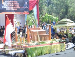 Meriahkan HJB Ke-541, Warga Desa Cijayanti Gelar Helaran Seni Budaya Sunda