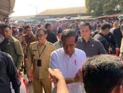 Plt Bupati Bogor Dampingi Presiden Jokowi Cek Harga Pangan di Pasar Parungpung Gunung Sindur