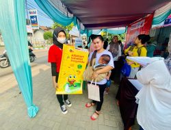Puluhan Balita Ikut Posyandu di Alfamart Rawa Ragas Klapanunggal
