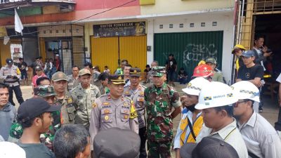 Puluhan Warga Geruduk Proyek Jembatan Bailey Cikereteg, Ini Permintaannya