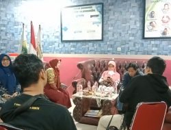 Viral di Medsos Soal Praktik Jual Beli Kursi, Kepsek SMPN 1 Klapanunggal Sebut Untuk Biaya Seragam