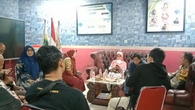 Viral di Medsos Soal Praktik Jual Beli Kursi, Kepsek SMPN 1 Klapanunggal Sebut Untuk Biaya Seragam