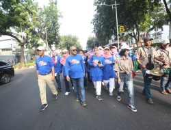 Jalan Santai PWI Pusat HUT ke-62 IKWI Berlangsung Meriah, Banjir Doorprize